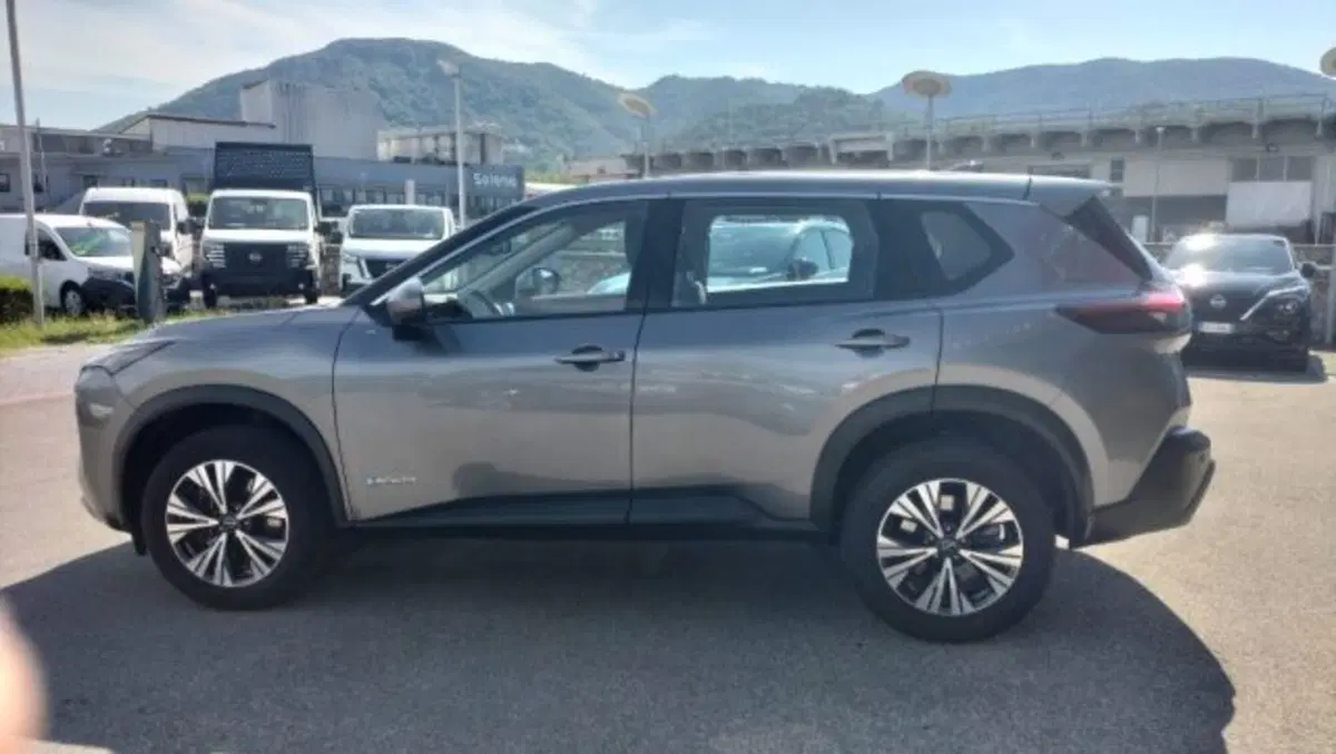 Nissan X-Trail usata a Lucca (7)