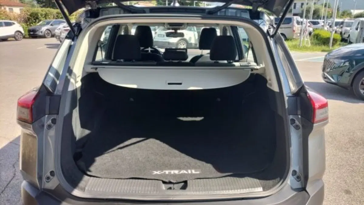 Nissan X-Trail usata a Lucca (9)