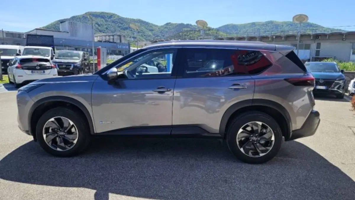 Nissan X-Trail usata a Lucca (7)