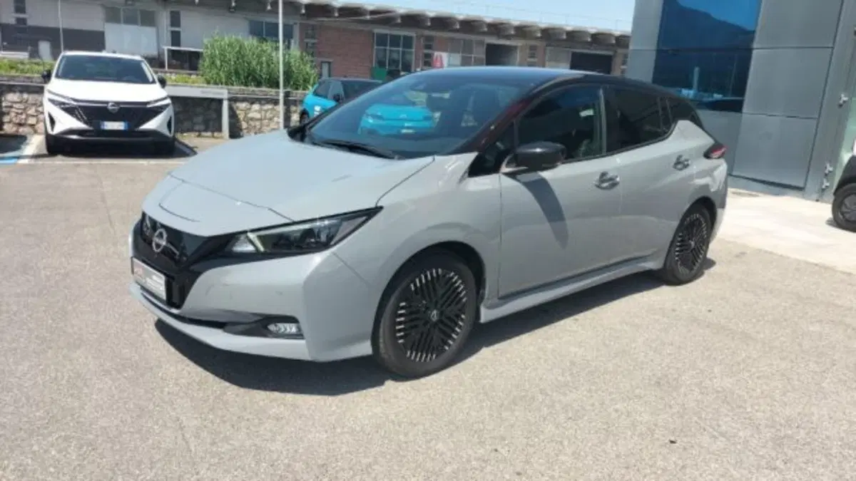 Nissan Leaf usata a Lucca (10)