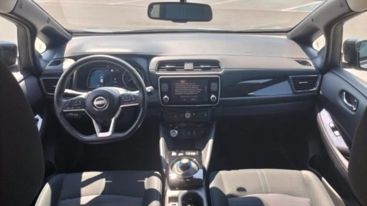 Nissan Leaf usata a Lucca (16)