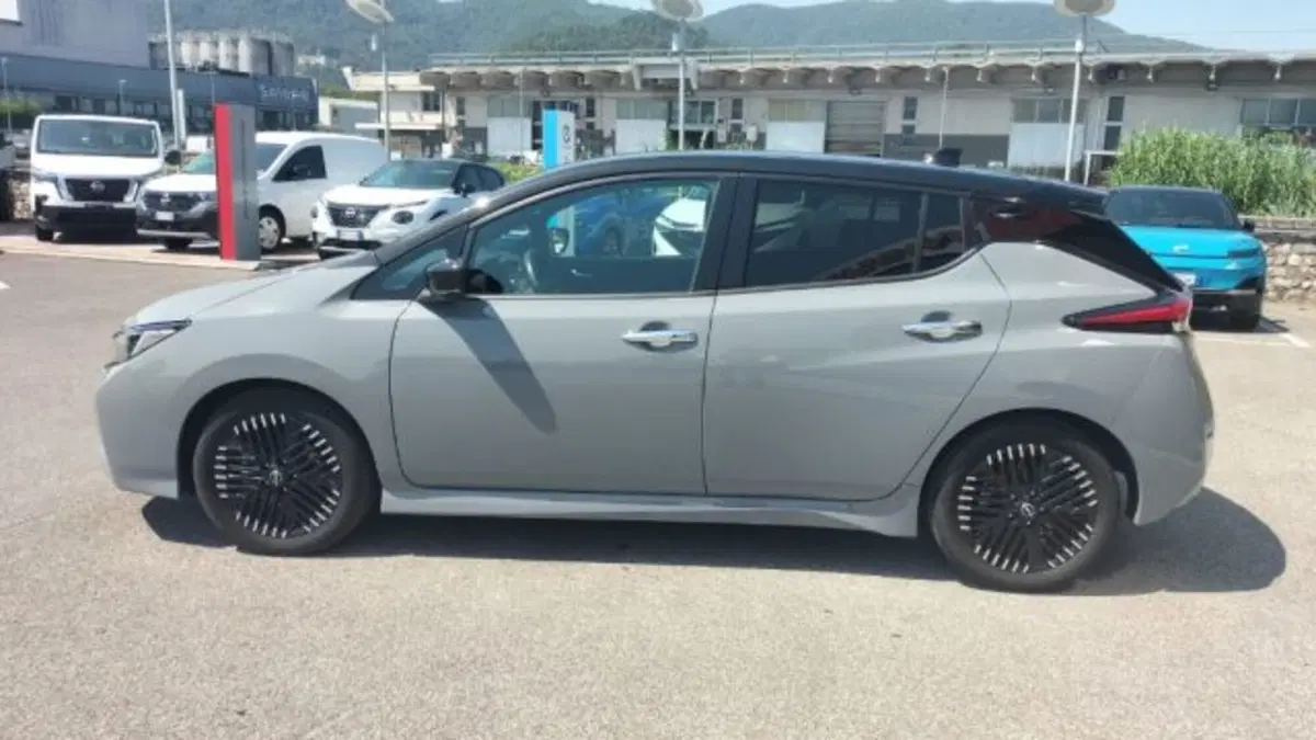 Nissan Leaf usata a Lucca (9)