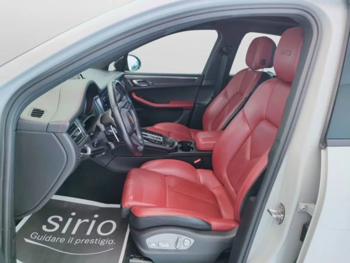 Porsche Macan usata a Teramo (19)