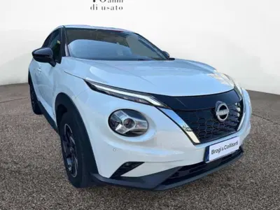 Nissan Juke 1.6 hev N-Connecta del 2023 usata a Empoli