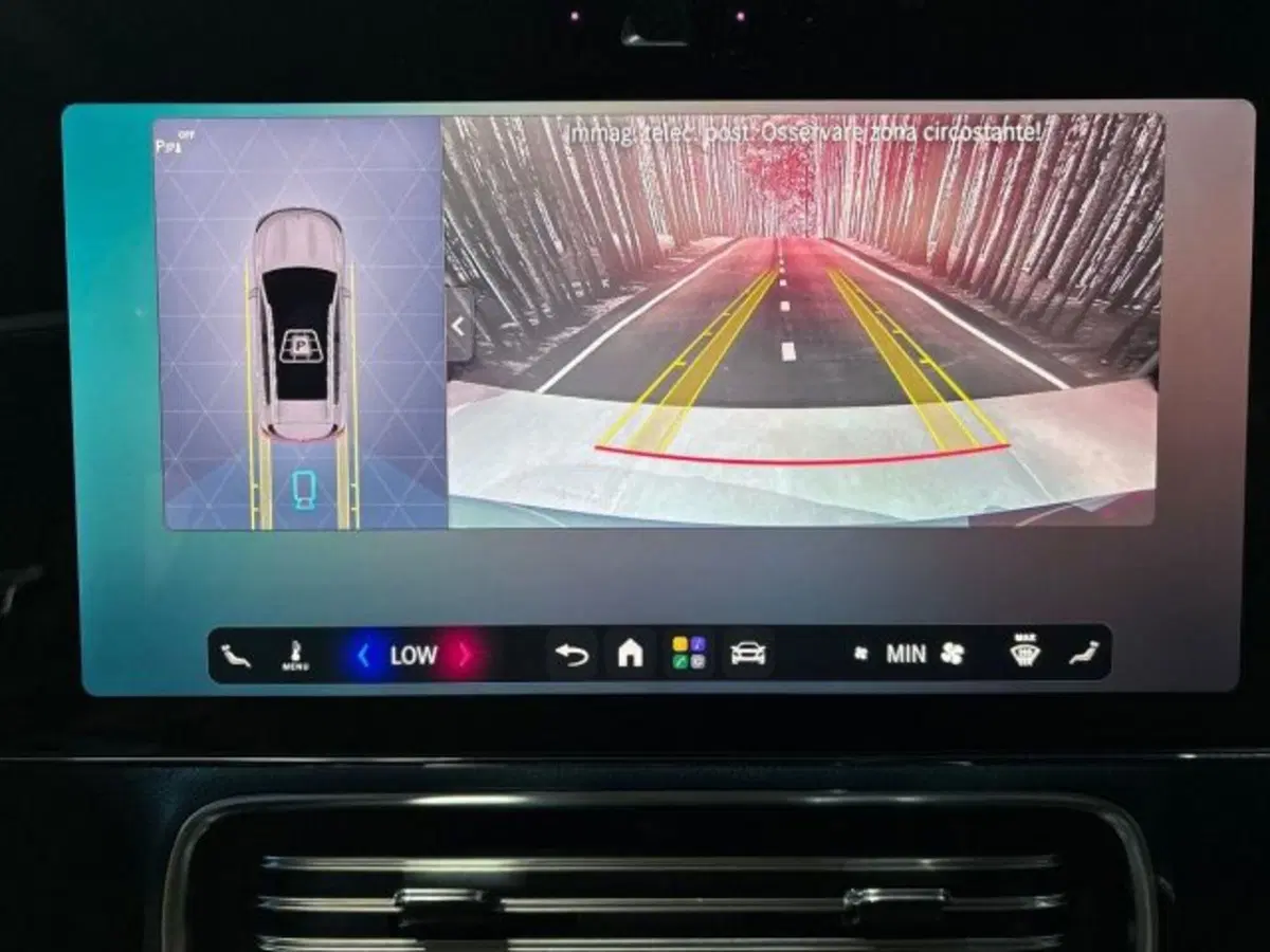 Mercedes-Benz GLB nuova a Bologna (12)