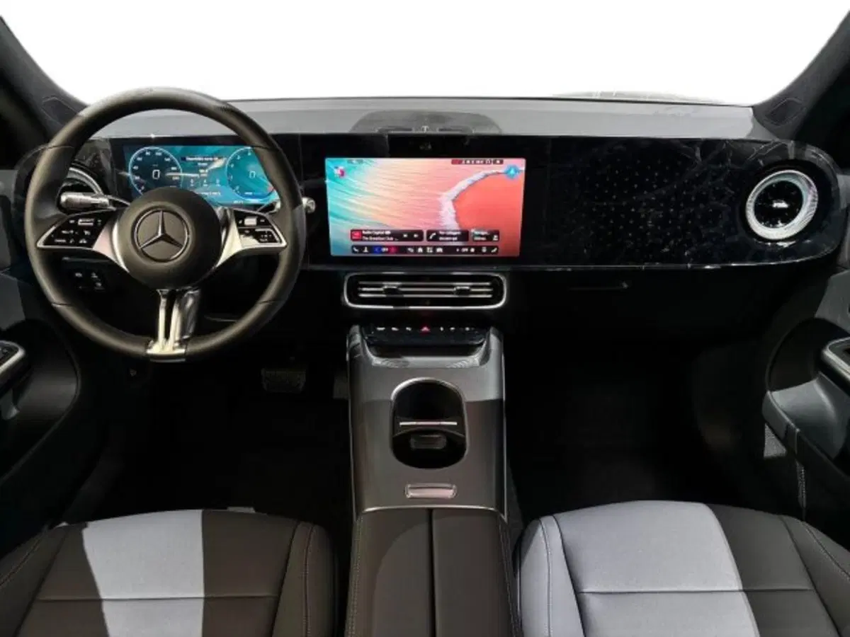 Mercedes-Benz GLB nuova a Bologna (13)