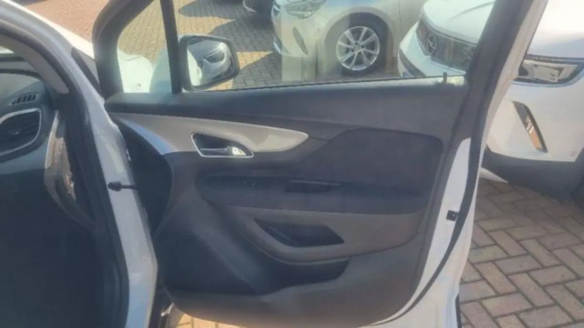 Opel Mokka usata a Savona (14)