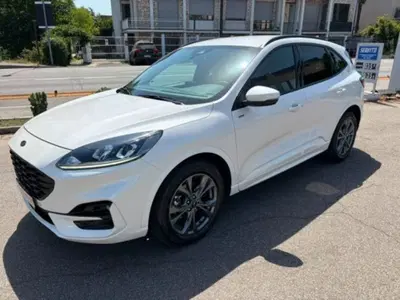 Ford Kuga 2.5 Full Hybrid 190 CV CVT 2WD ST-Line Design del 2023 usata a Lodi