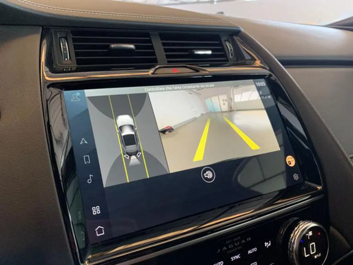 Jaguar E-Pace usata a Firenze (11)