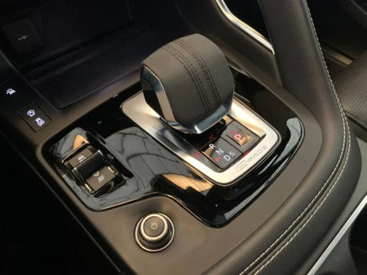 Jaguar E-Pace usata a Firenze (15)
