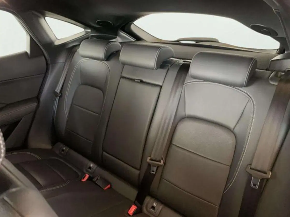 Jaguar E-Pace usata a Firenze (17)