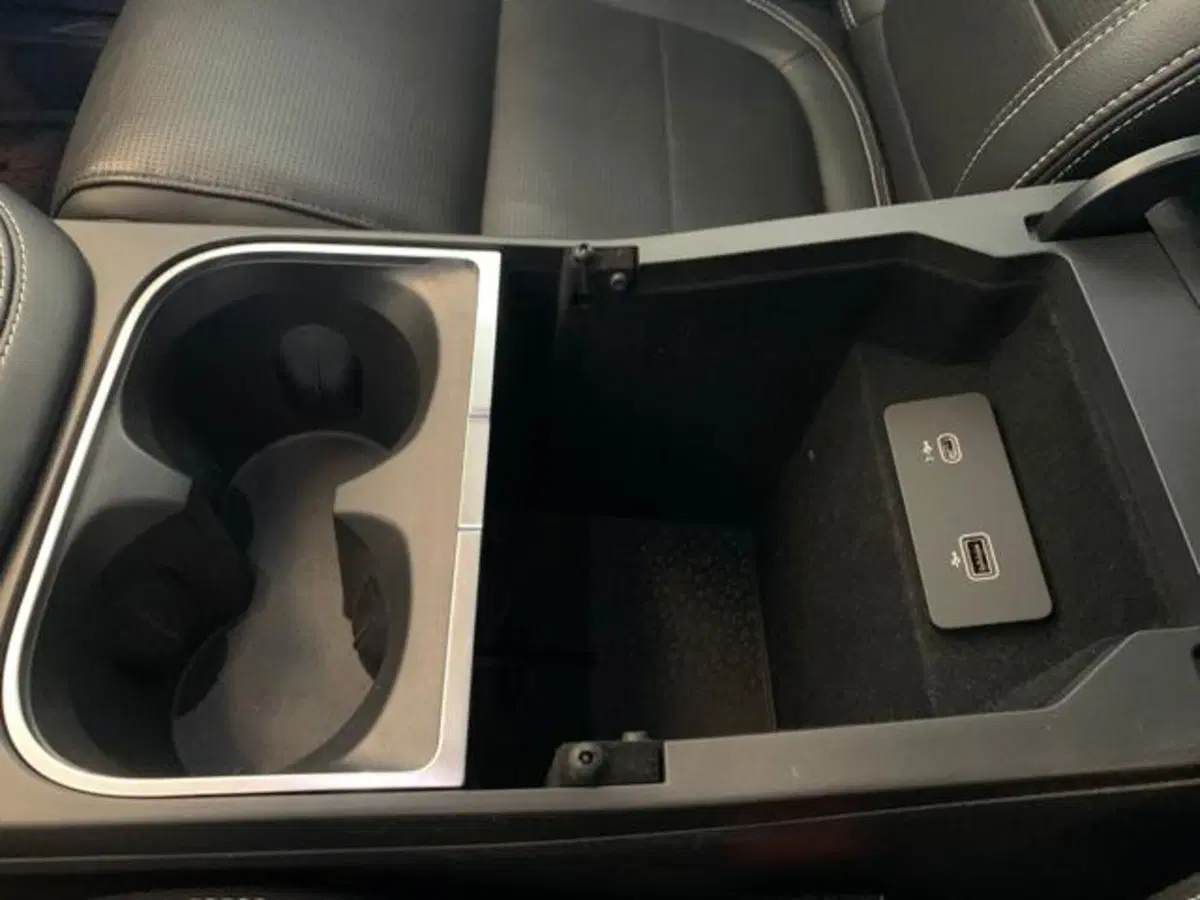 Jaguar E-Pace usata a Firenze (18)