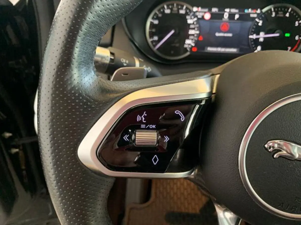 Jaguar E-Pace usata a Firenze (20)