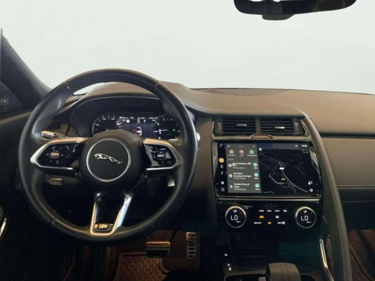 Jaguar E-Pace usata a Firenze (8)