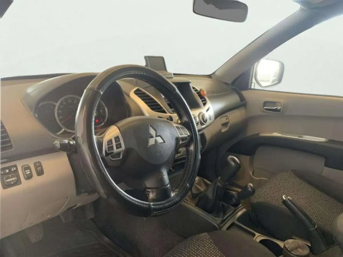 Mitsubishi L200 usata a Firenze (16)
