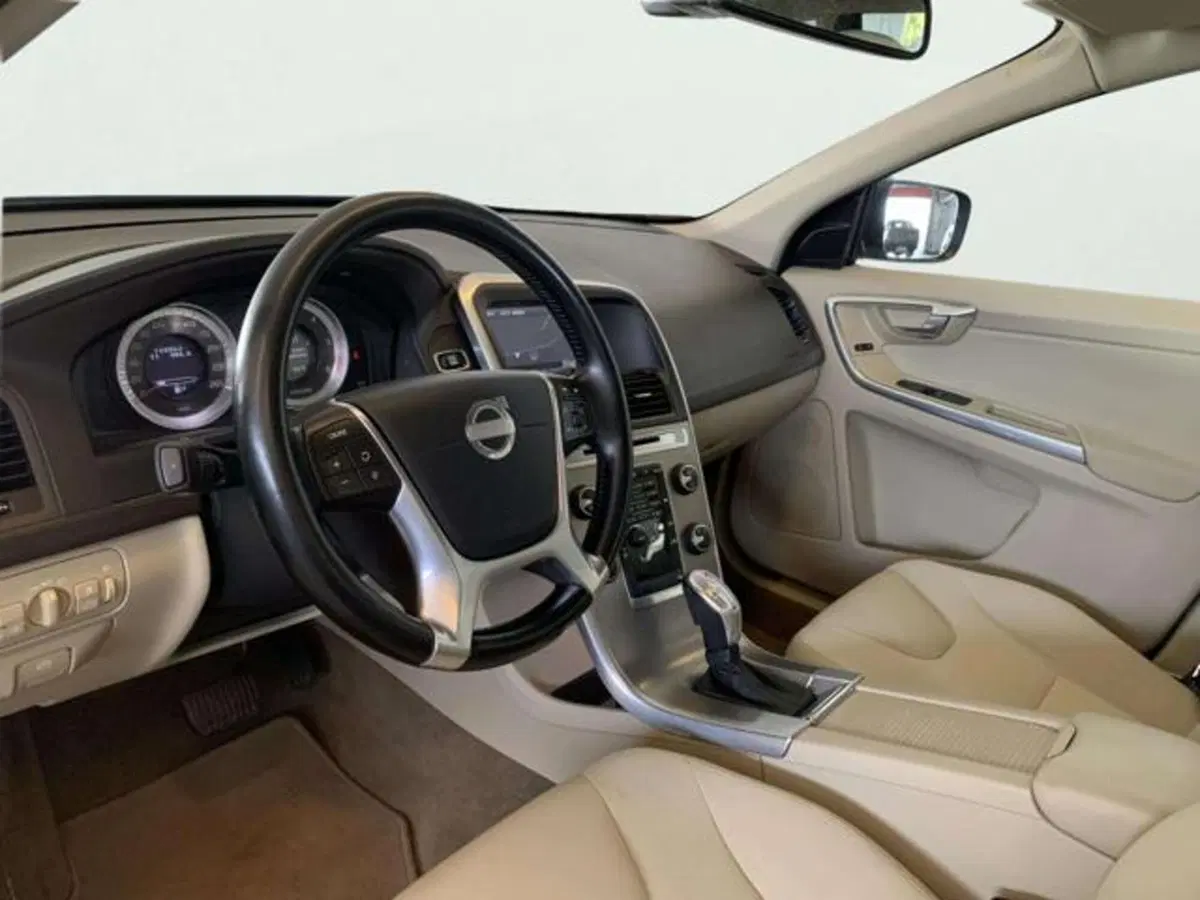 Volvo XC60 usata a Firenze (10)
