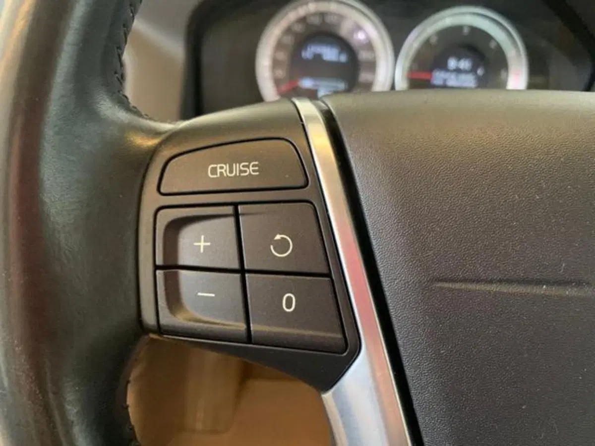 Volvo XC60 usata a Firenze (18)