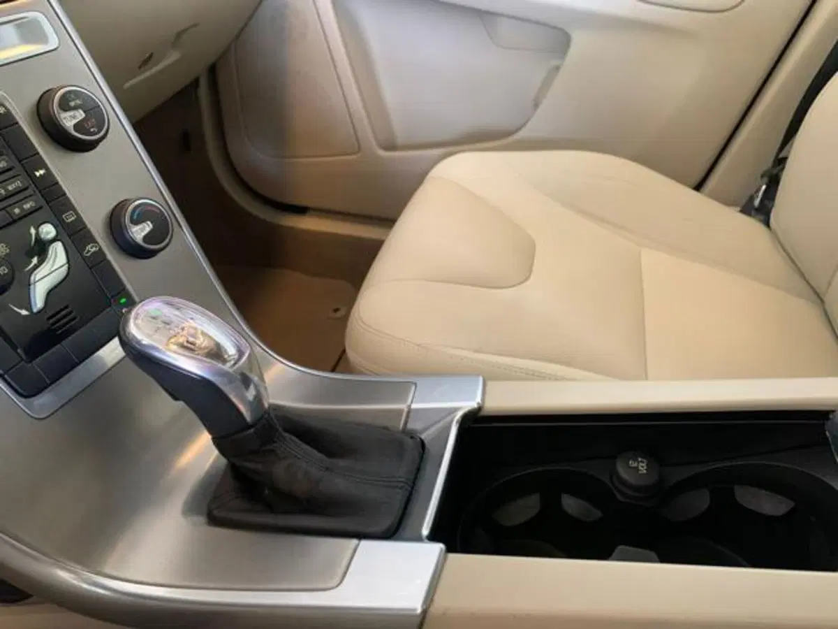 Volvo XC60 usata a Firenze (20)