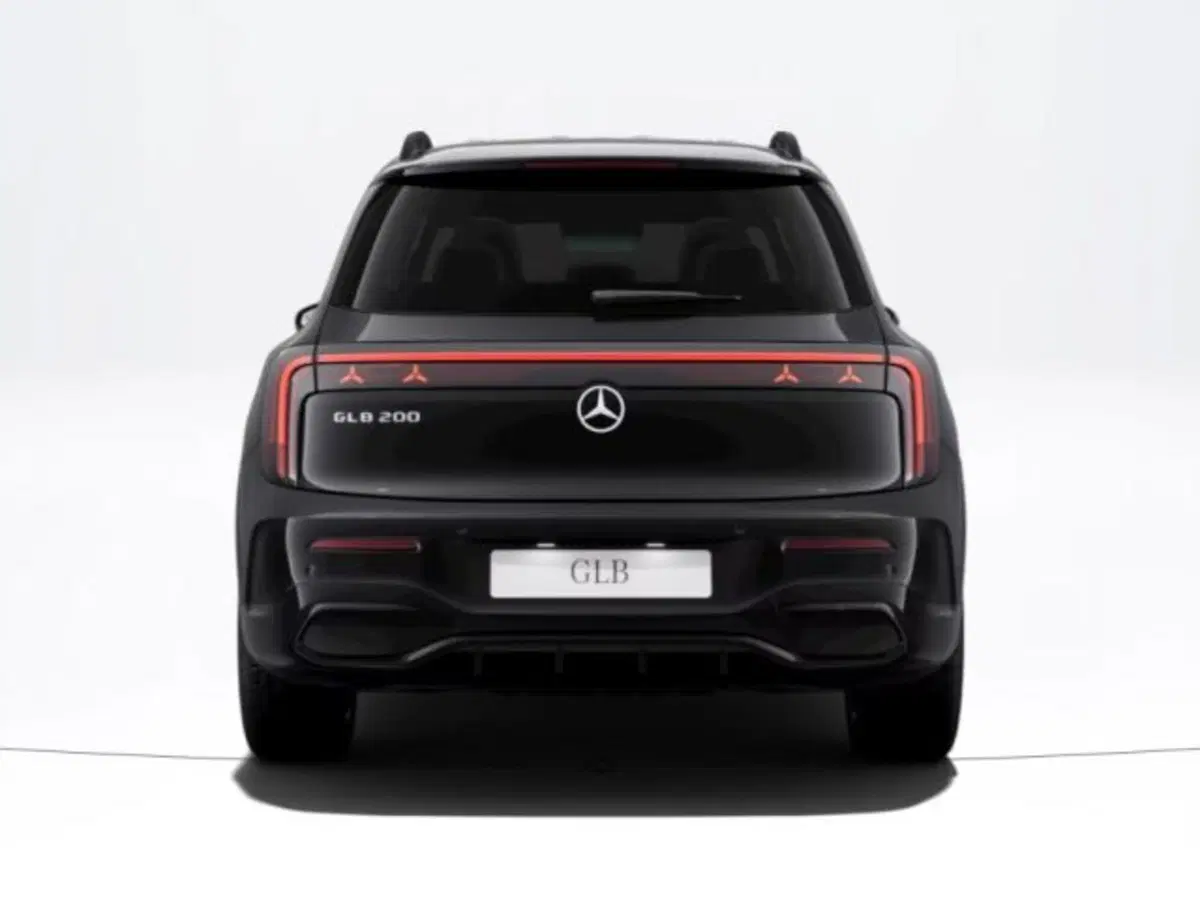 Mercedes-Benz GLB nuova a Verona (4)