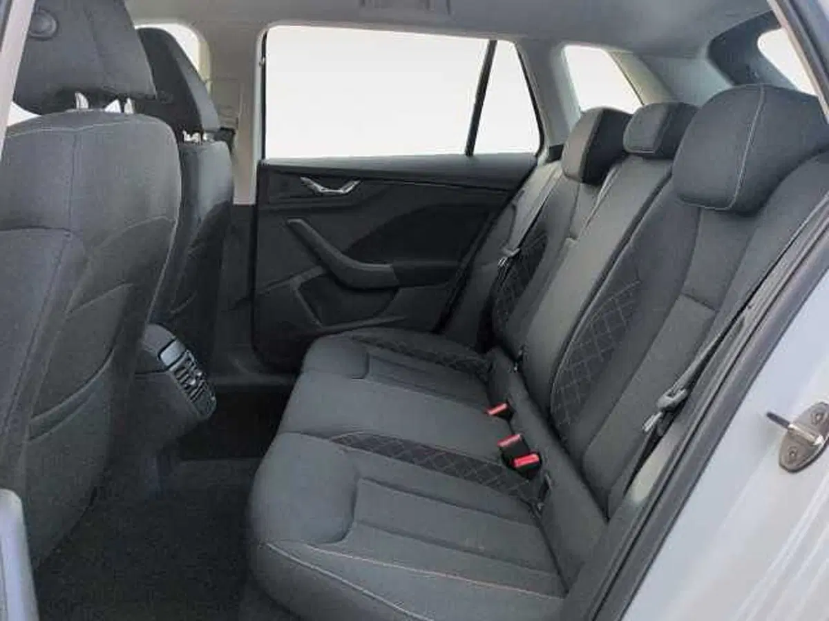 Skoda Kamiq usata a Treviso (12)