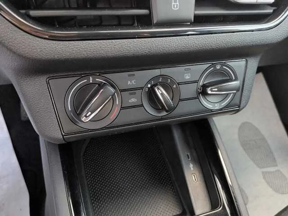 Skoda Kamiq usata a Treviso (18)