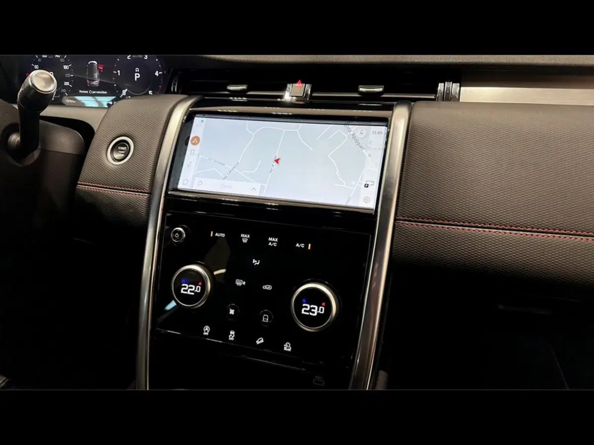 Land Rover Discovery Sport usata a Varese (14)