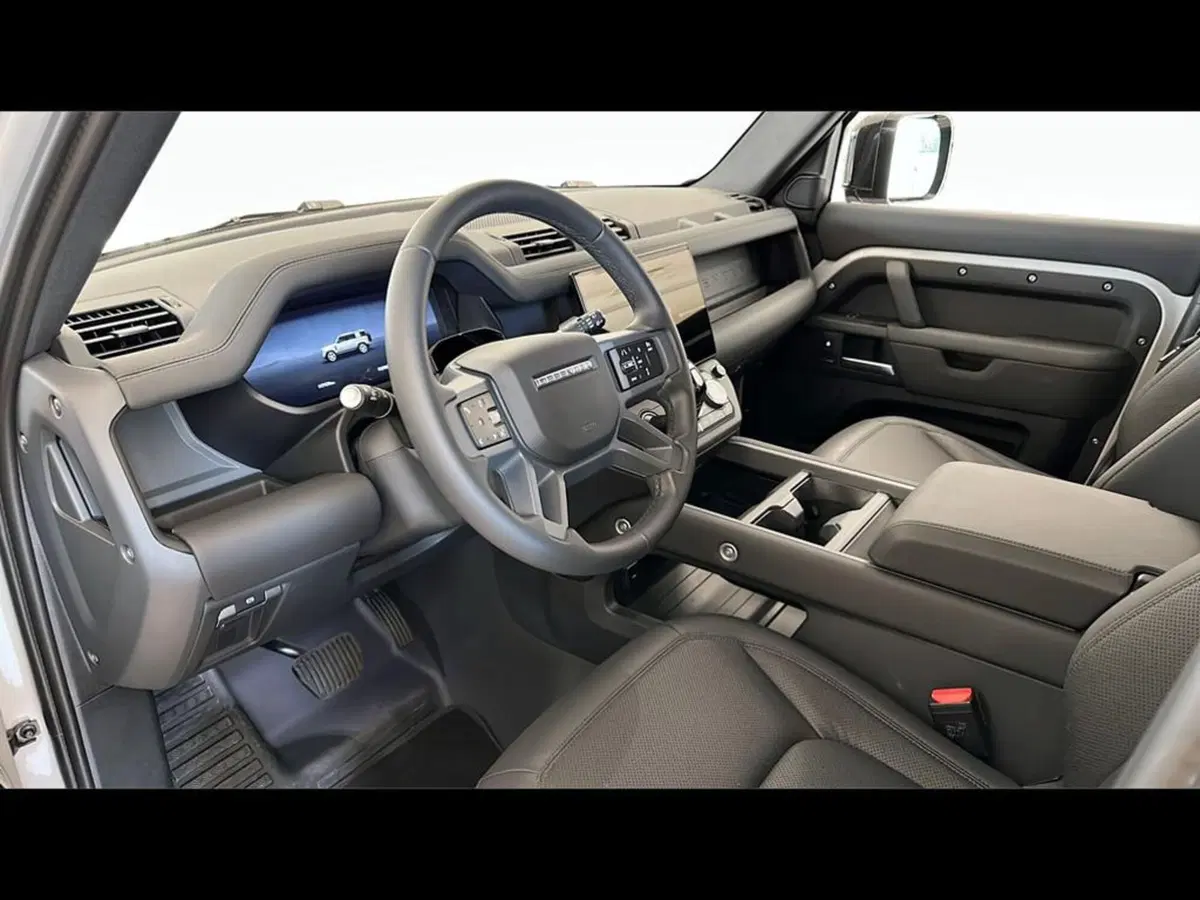 Land Rover Defender usata a Varese (15)