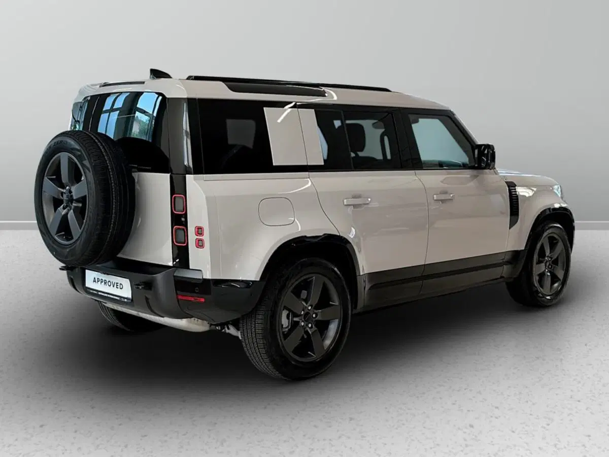 Land Rover Defender usata a Varese (2)