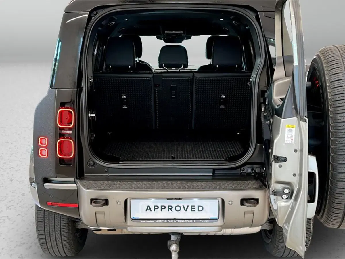 Land Rover Defender usata a Varese (11)