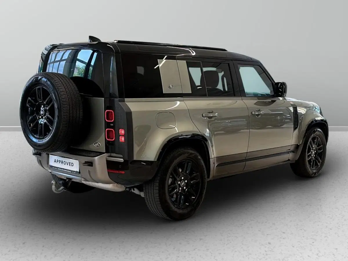 Land Rover Defender usata a Varese (2)