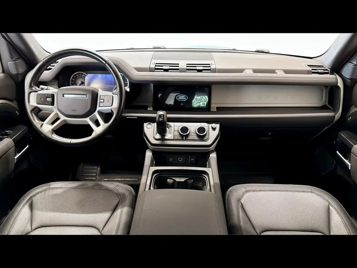 Land Rover Defender usata a Varese (4)