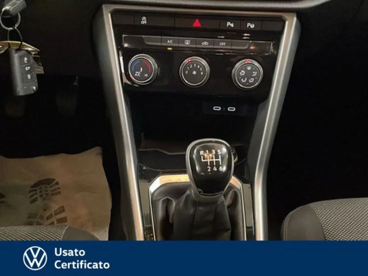 Volkswagen T-Roc usata a Vicenza (11)