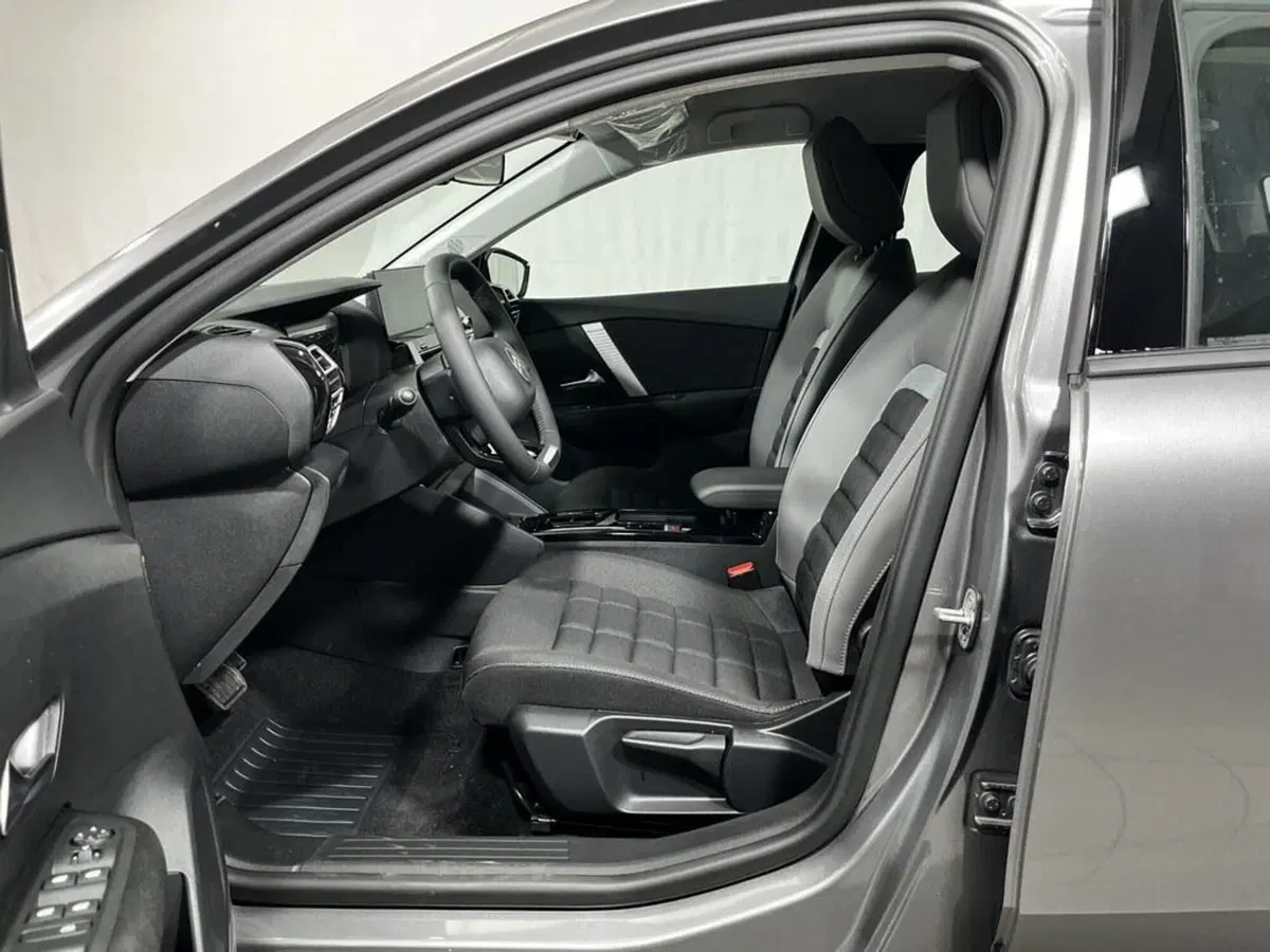 Citroen C4 nuova a Sondrio (10)