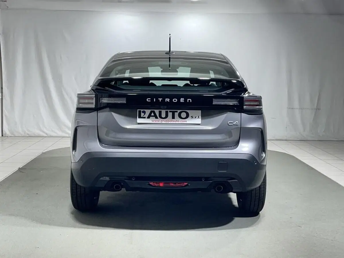 Citroen C4 nuova a Sondrio (4)