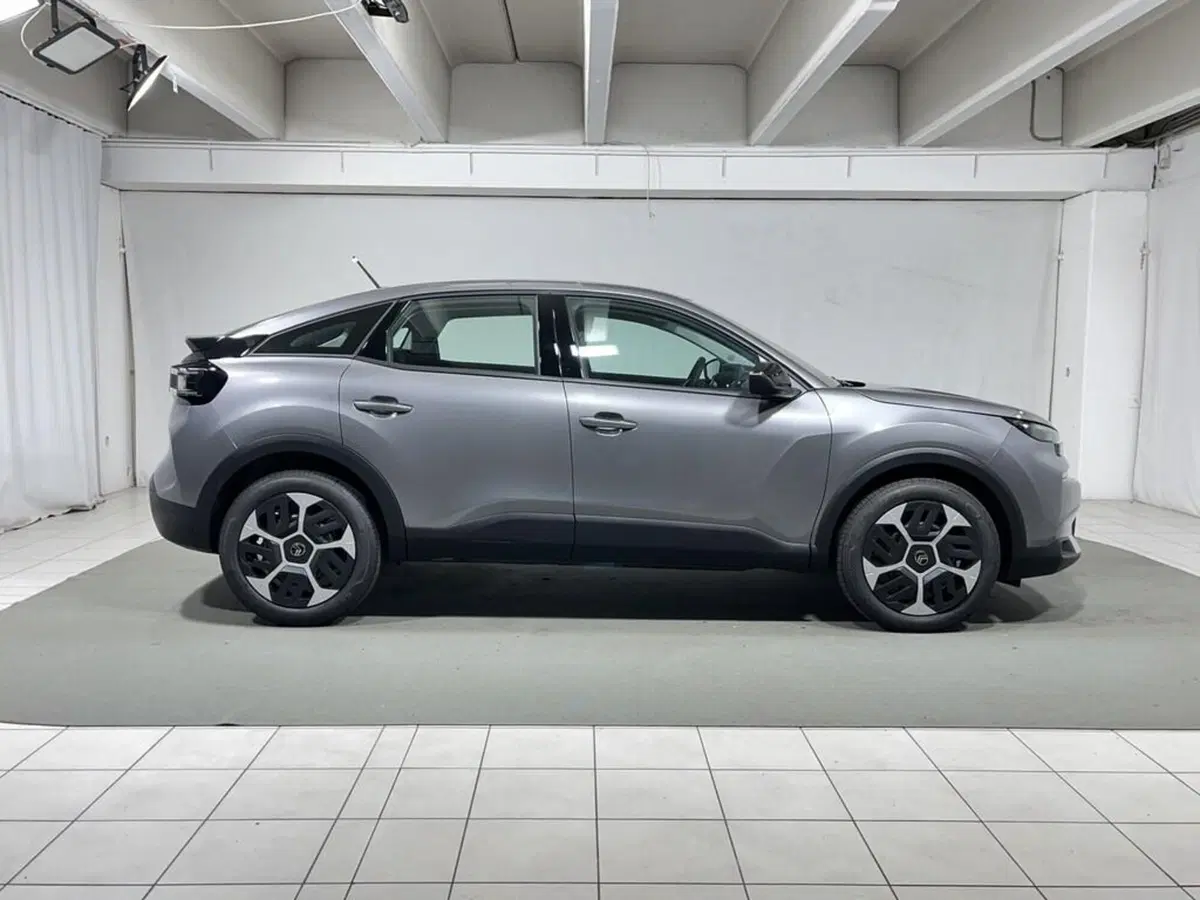 Citroen C4 nuova a Sondrio (6)