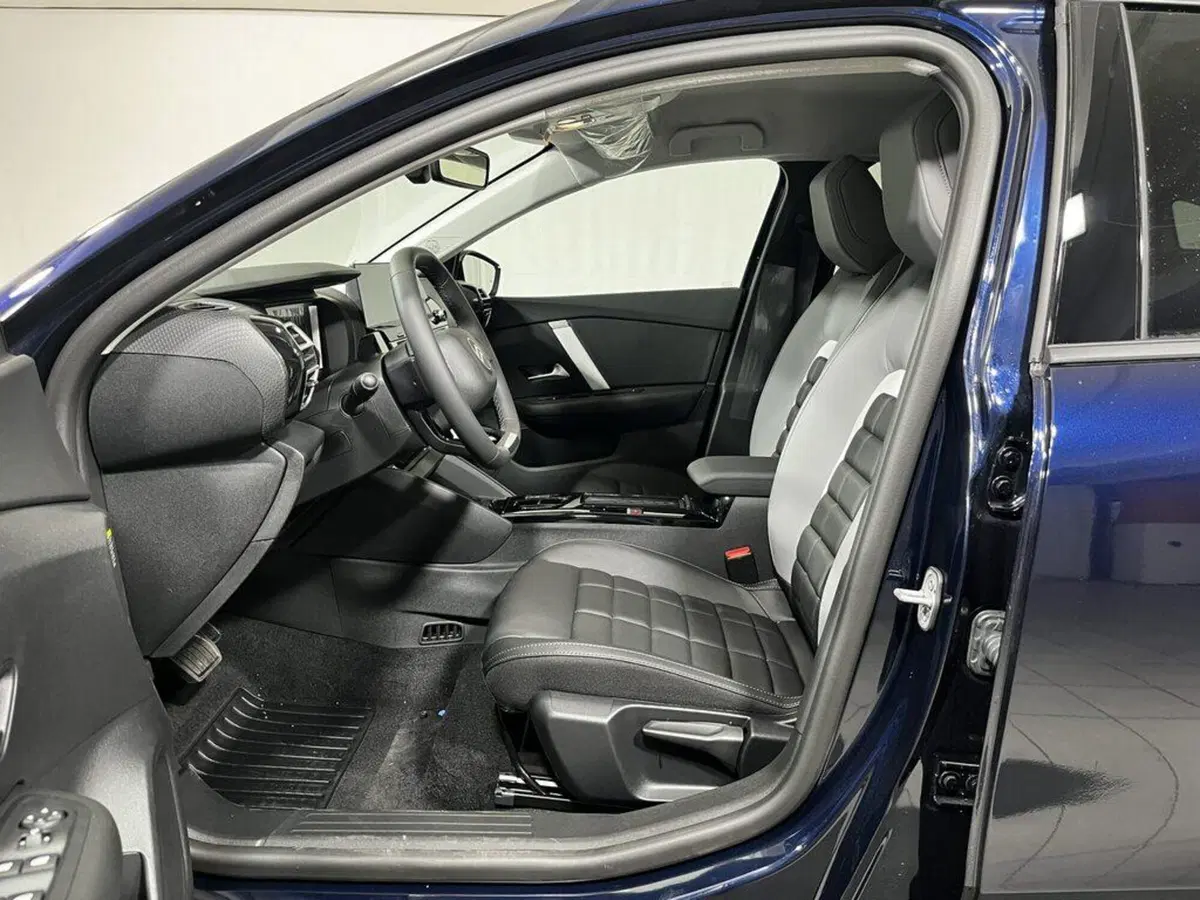 Citroen C4 nuova a Sondrio (10)