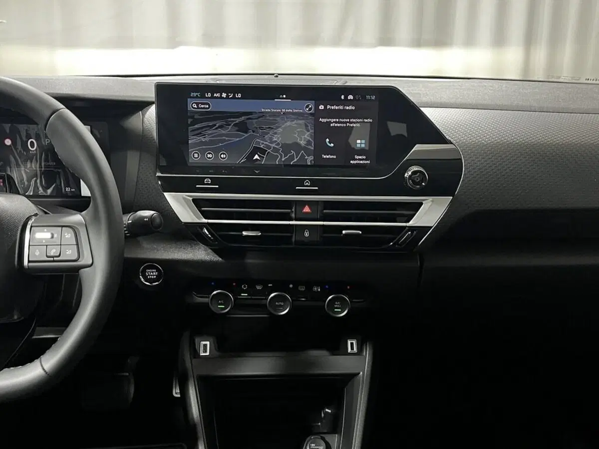 Citroen C4 nuova a Sondrio (14)
