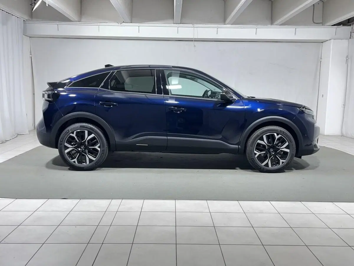 Citroen C4 nuova a Sondrio (6)