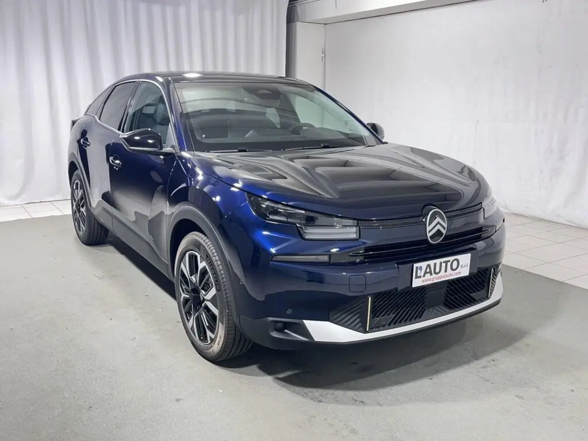Citroen C4 nuova a Sondrio (7)