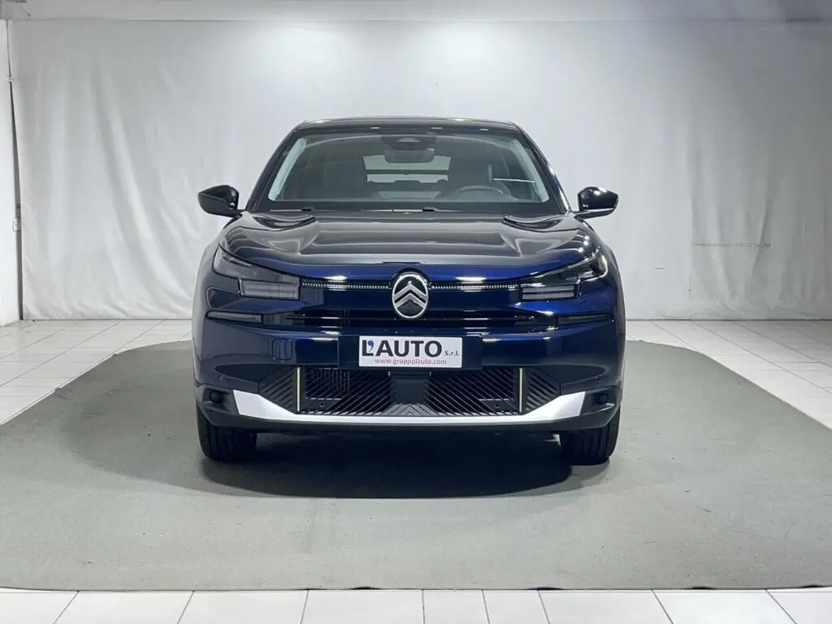 Citroen C4 nuova a Sondrio (8)