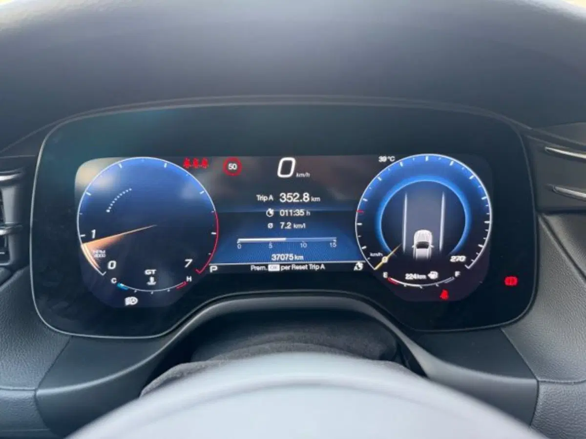 Maserati Grecale usata a Udine (12)