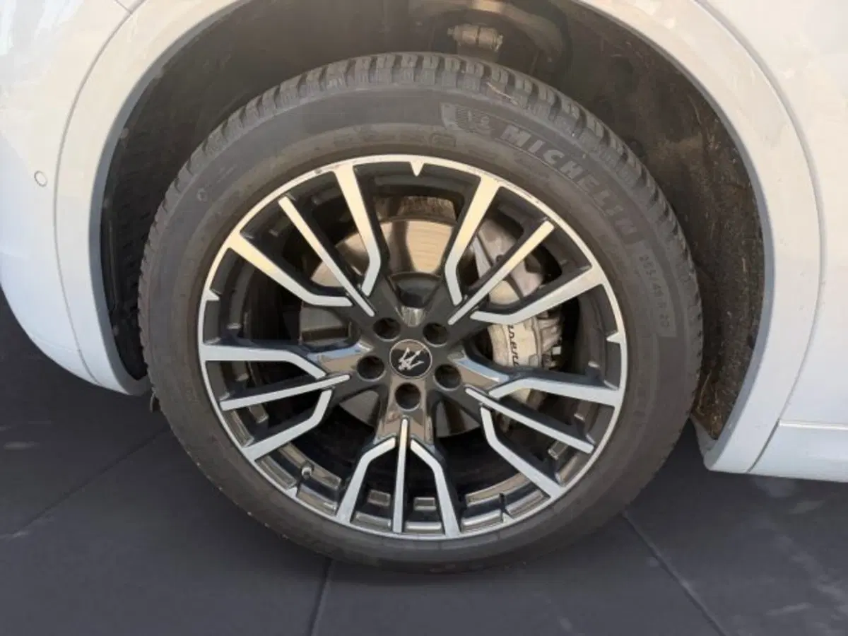 Maserati Grecale usata a Udine (14)