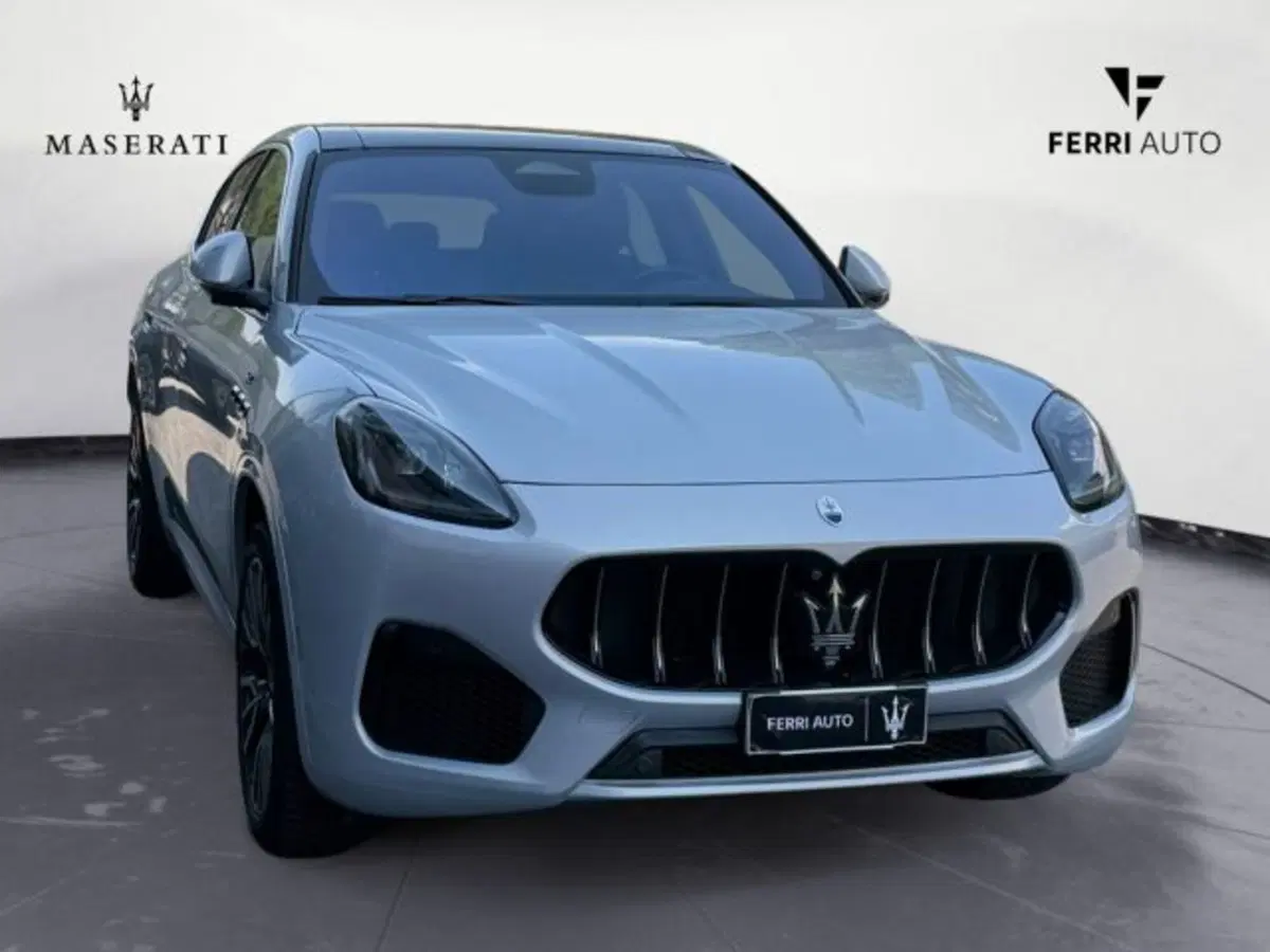 Maserati Grecale usata a Udine (4)