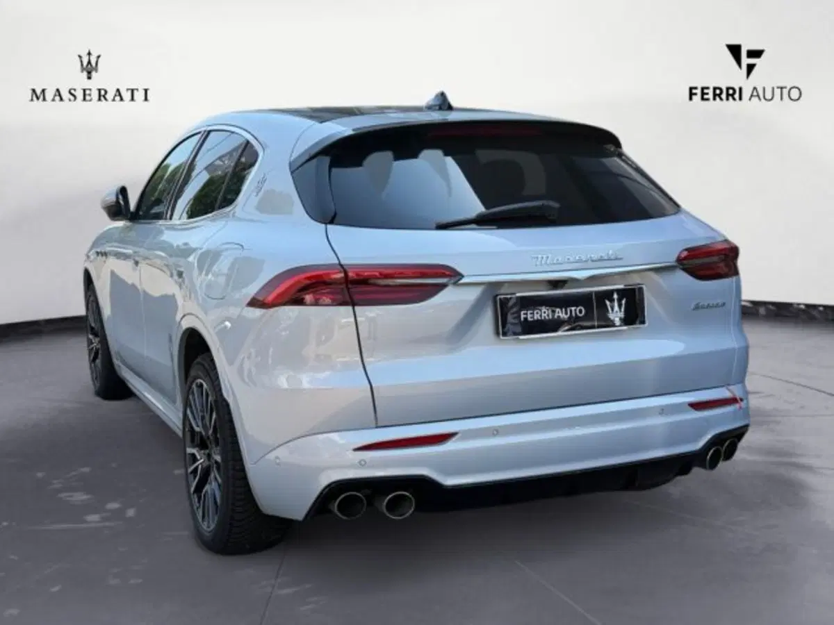 Maserati Grecale usata a Udine (7)