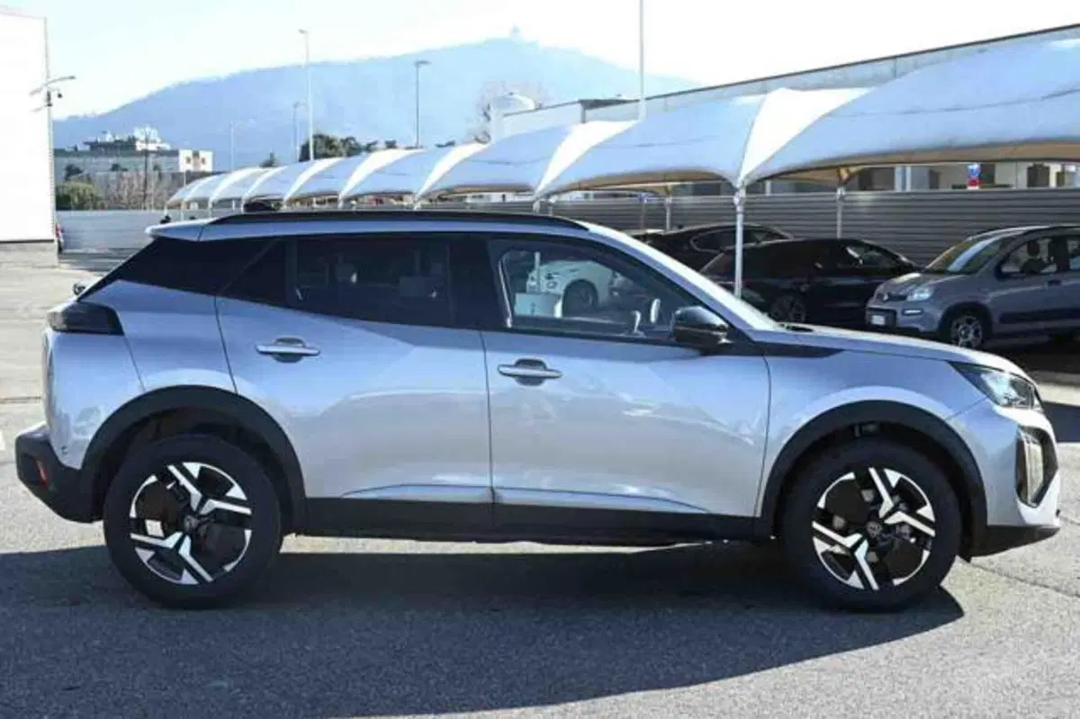 Peugeot 2008 nuova a Torino (20)