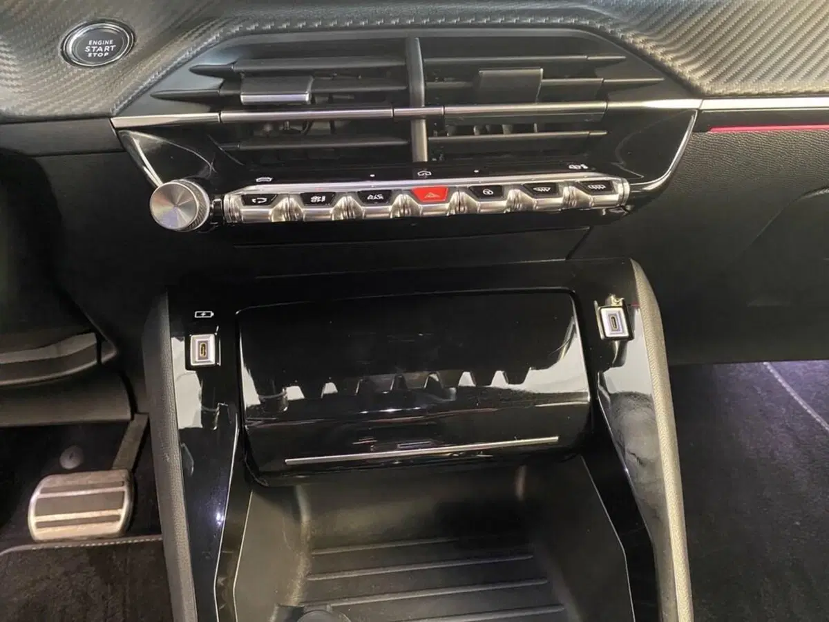 Peugeot 208 usata a Torino (11)