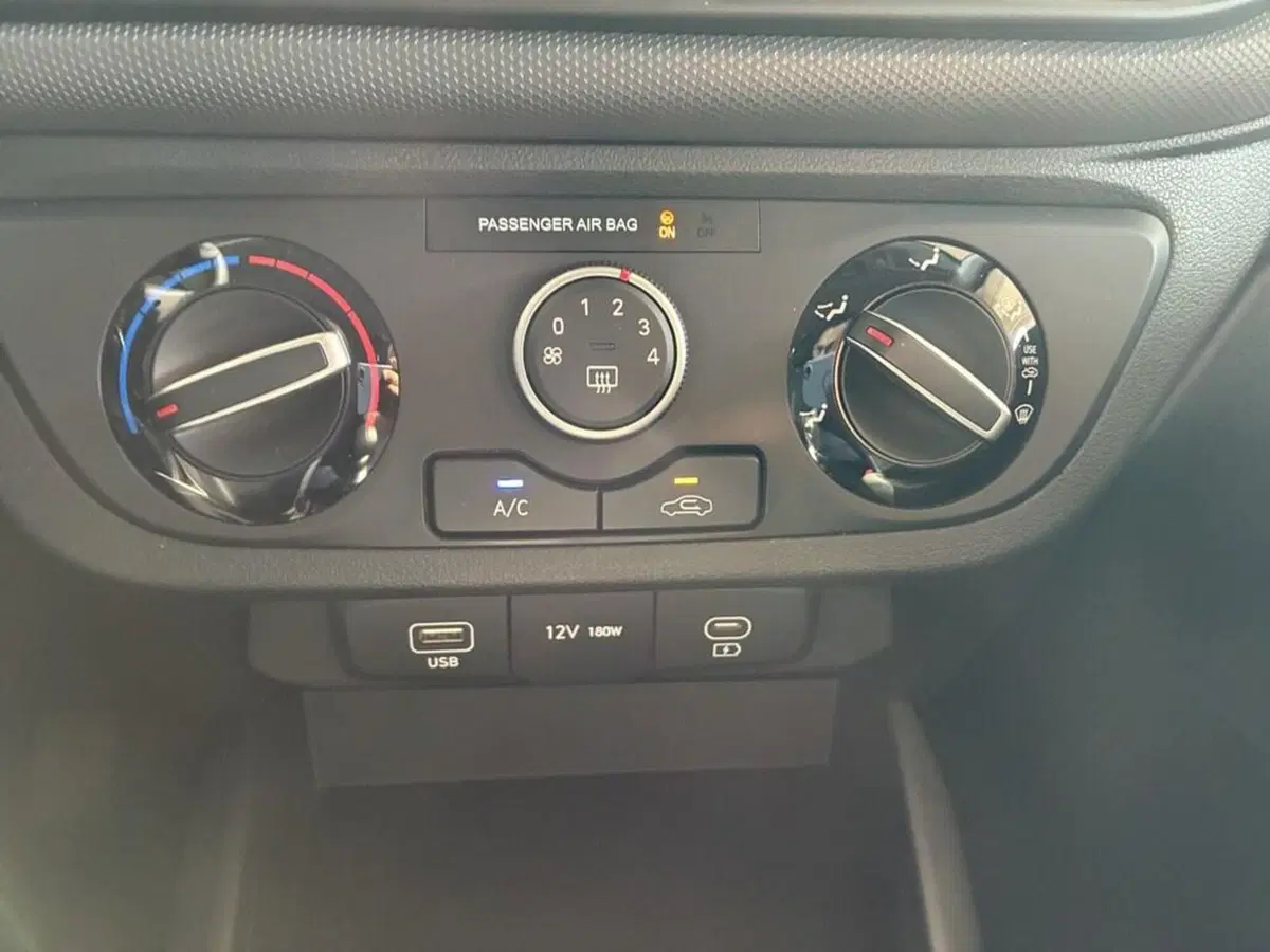 Hyundai i10 usata a Torino (11)