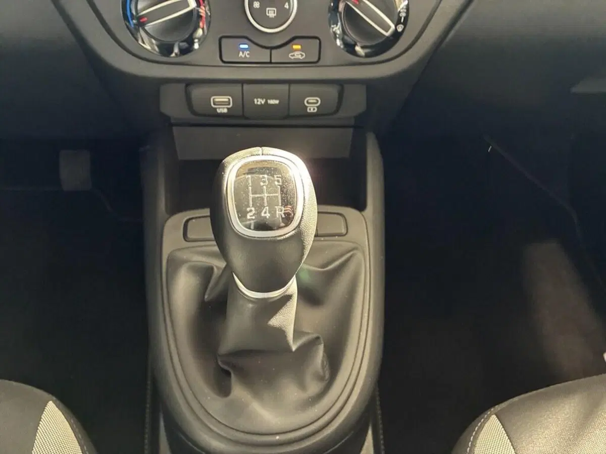 Hyundai i10 usata a Torino (12)