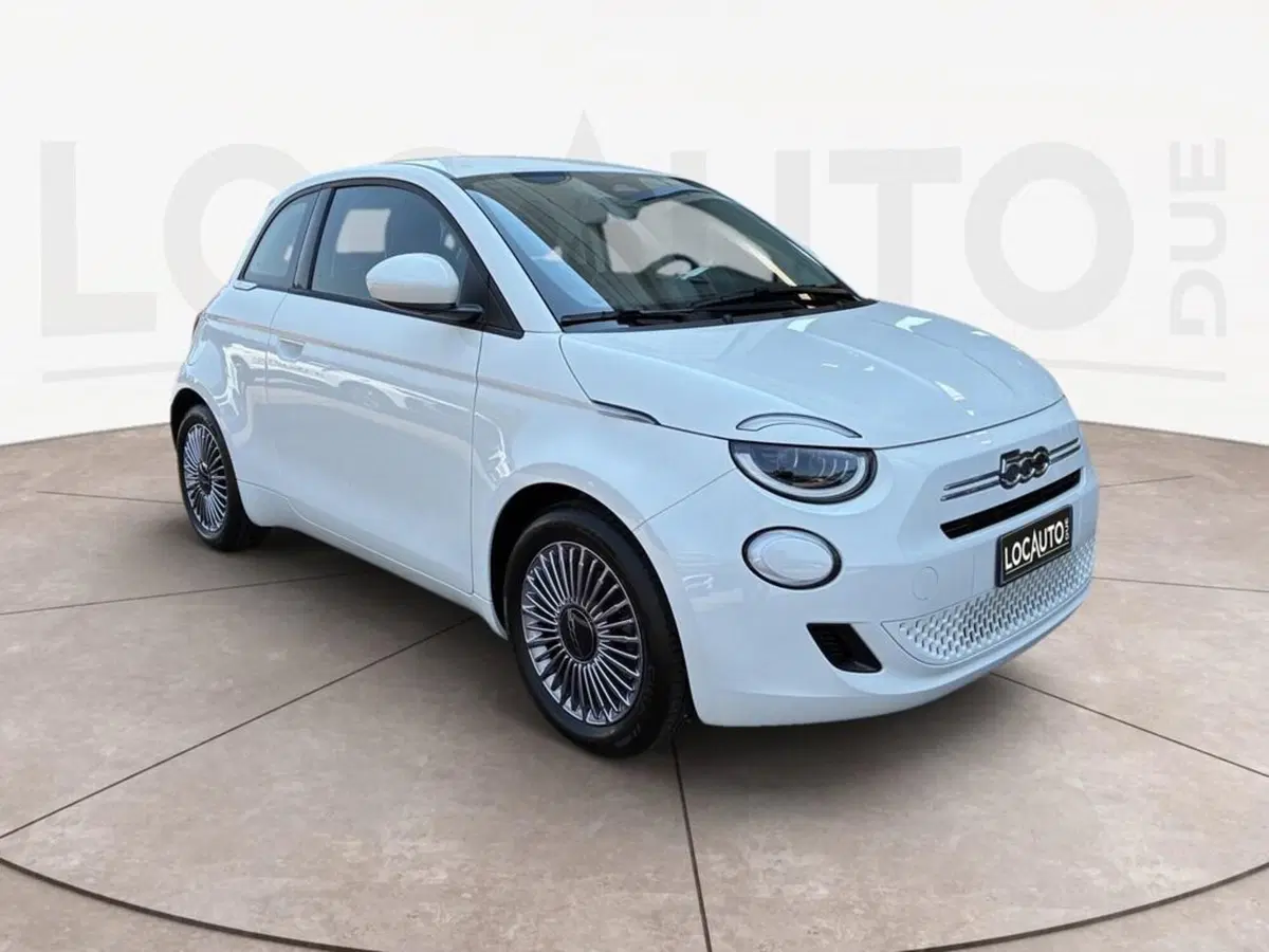 Fiat 500 nuova a Torino (3)