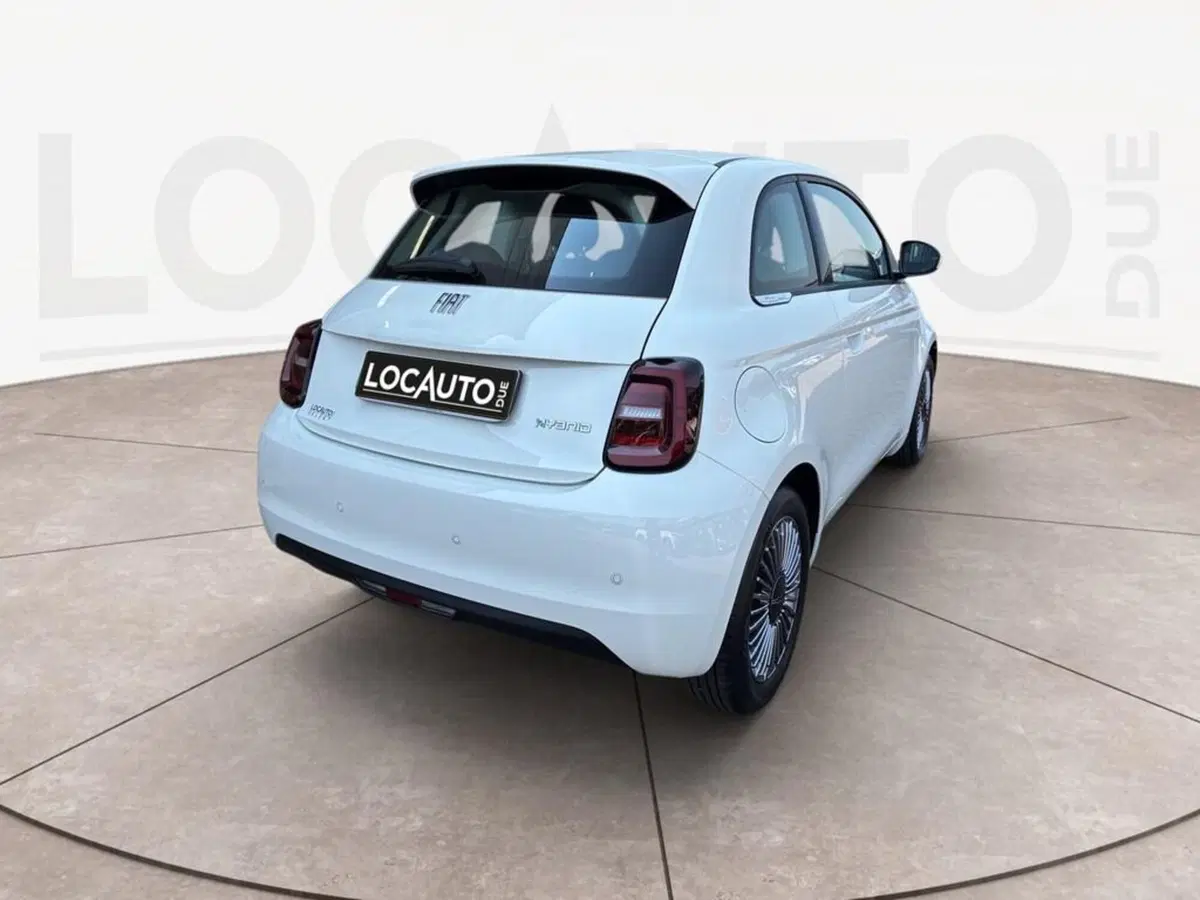 Fiat 500 nuova a Torino (4)